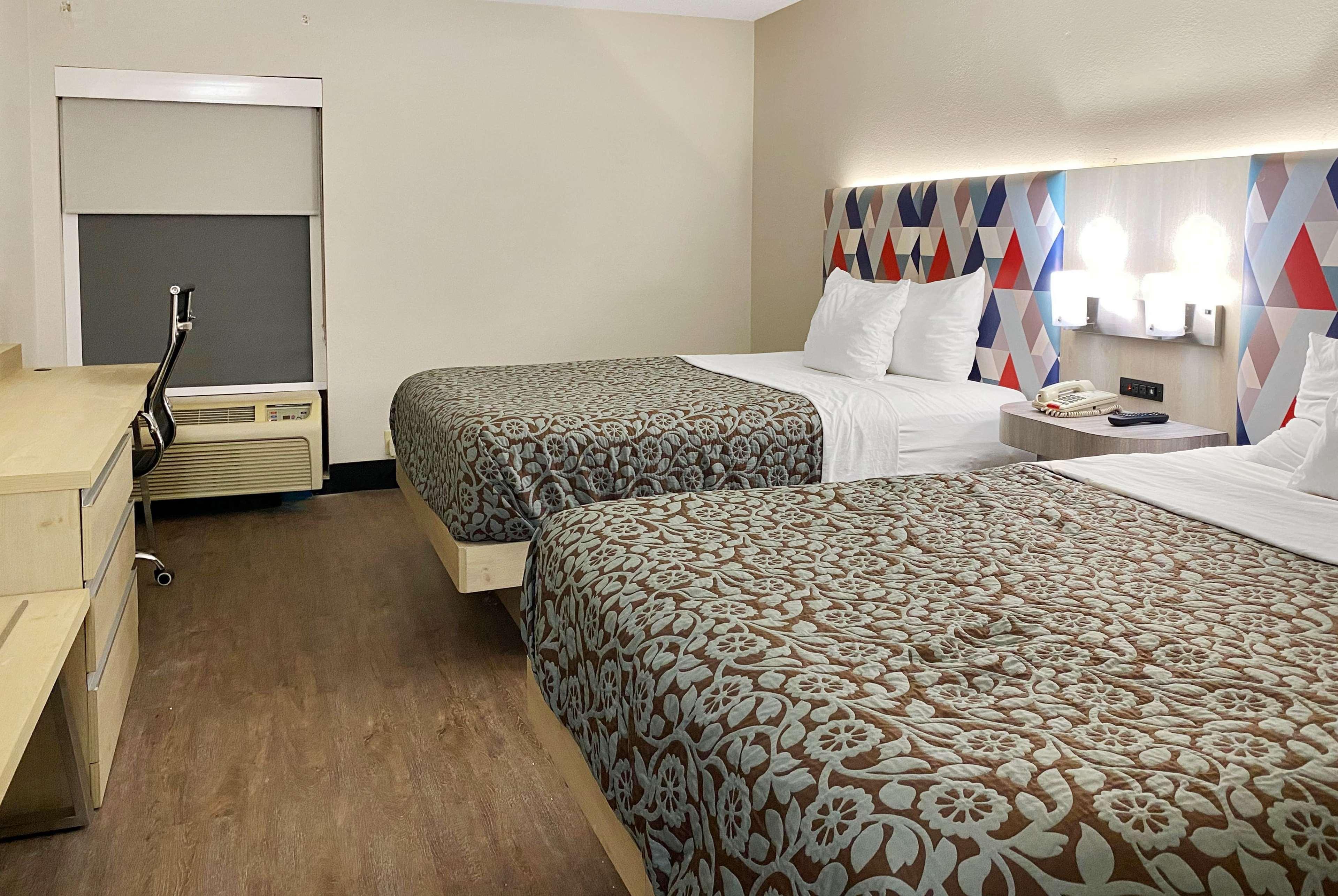 Days Inn & Suites By Wyndham Peachtree Corners Norcross Exteriér fotografie