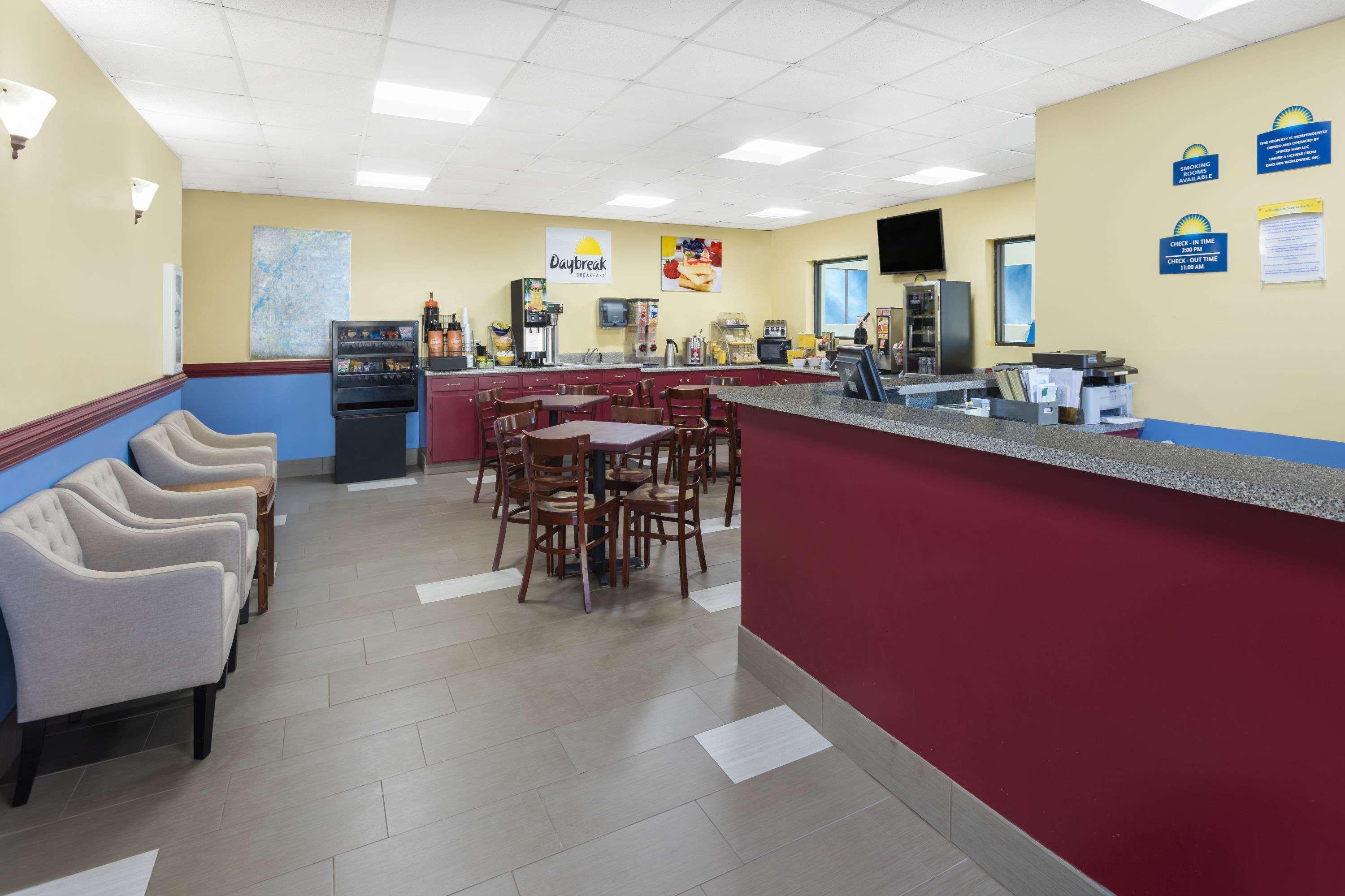 Days Inn & Suites By Wyndham Peachtree Corners Norcross Exteriér fotografie
