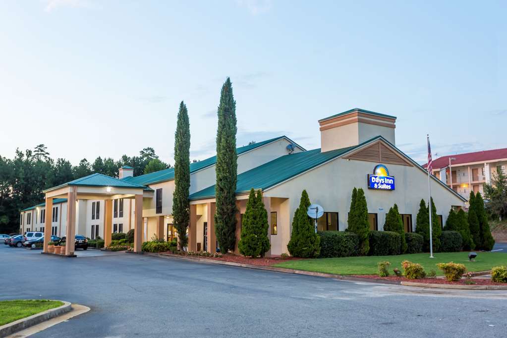 Days Inn & Suites By Wyndham Peachtree Corners Norcross Exteriér fotografie